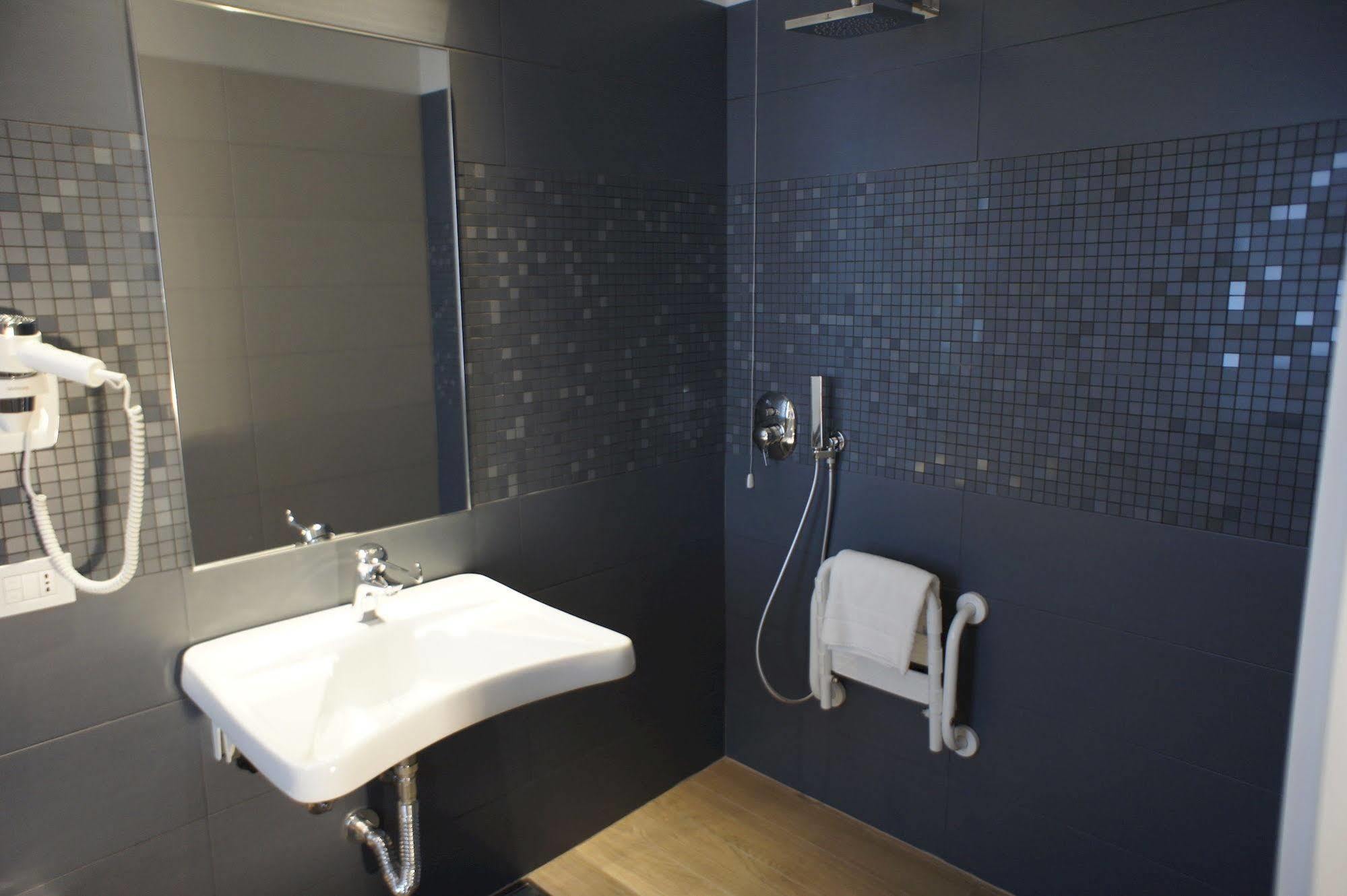 Hotel Al Veliero Pontevico المظهر الخارجي الصورة